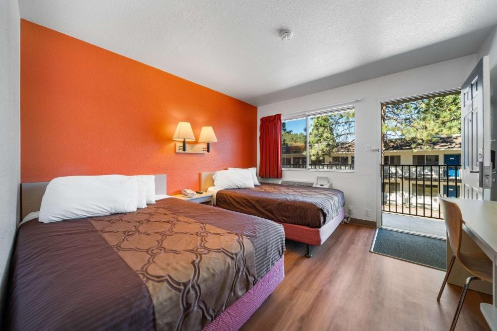 Motel 6 Big Bear